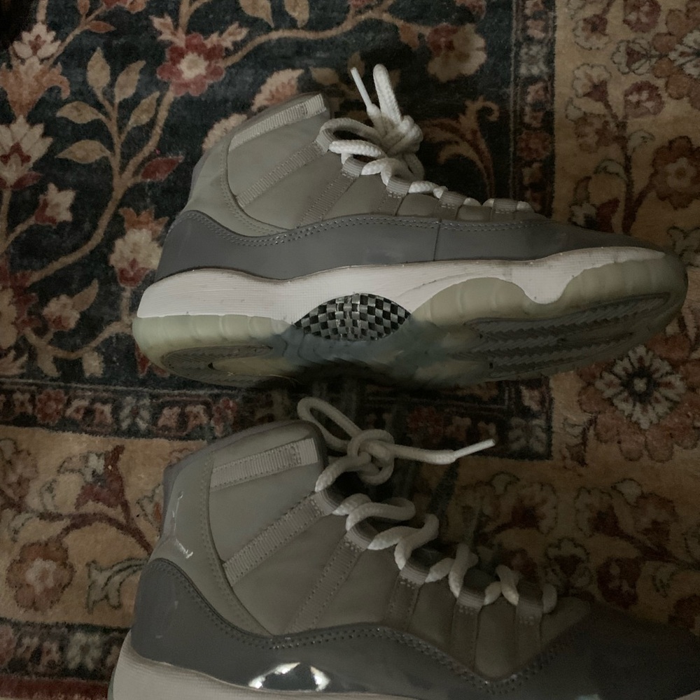 Jordan Women's Sneakers in Gray and White